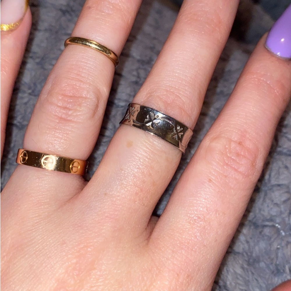 10k white gold band